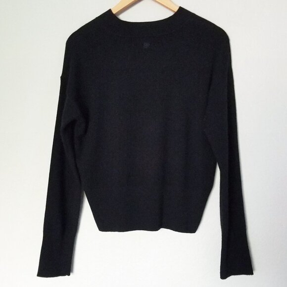 Banana Republic 100% Cashmere Wedge High Crewneck Sweater S Black Lightweight - Picture 3 of 14